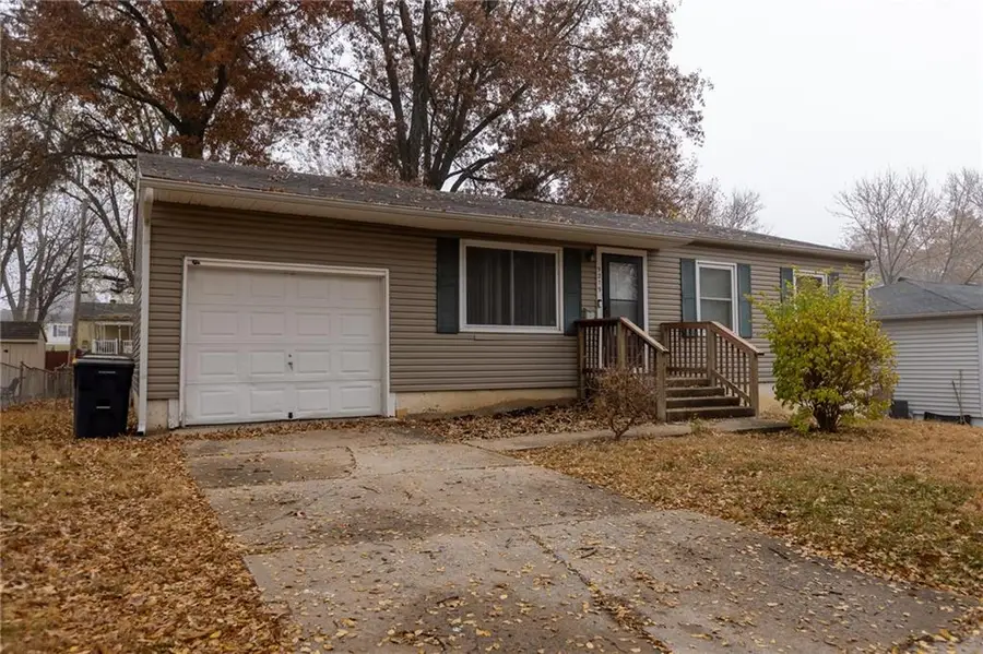 9219 Lewis Avenue, Kansas City, MO 64138 - Image #3