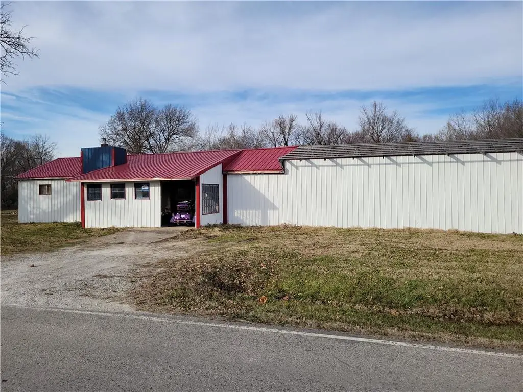 662 E 600th Avenue, Pittsburg, KS 66762 - Image #1