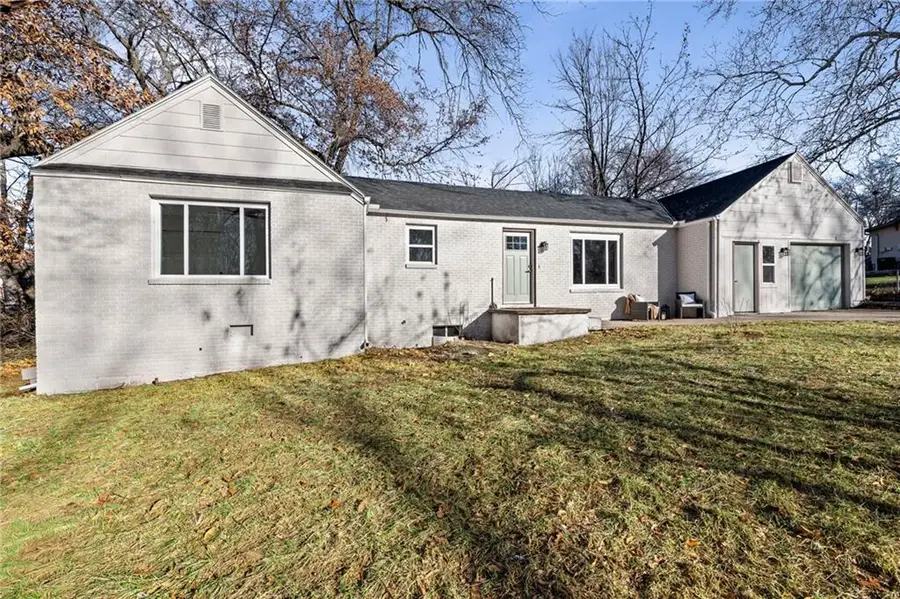 16 NW 82nd Street, Kansas City, MO 64118 - Image #3