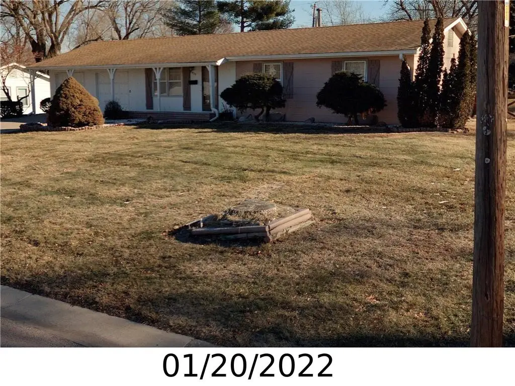 6925 Earnshaw Street, Shawnee, KS 66216 - Image #1