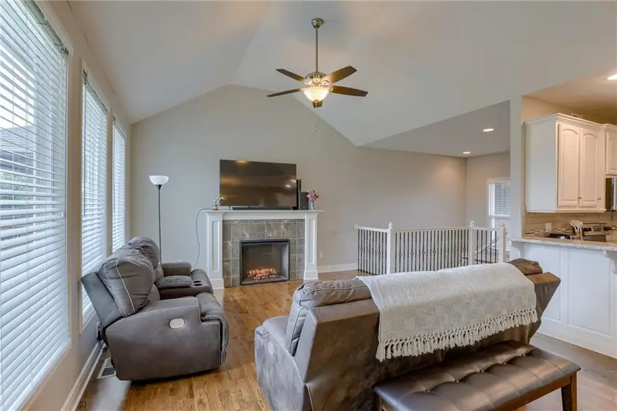 14145 Amanda Lane, Basehor, KS 66007 - Image #3