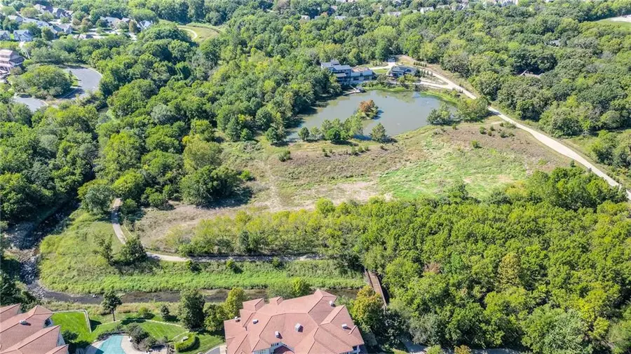 12600 S Pflumm Road #104, Olathe, KS 66062 - Image #2