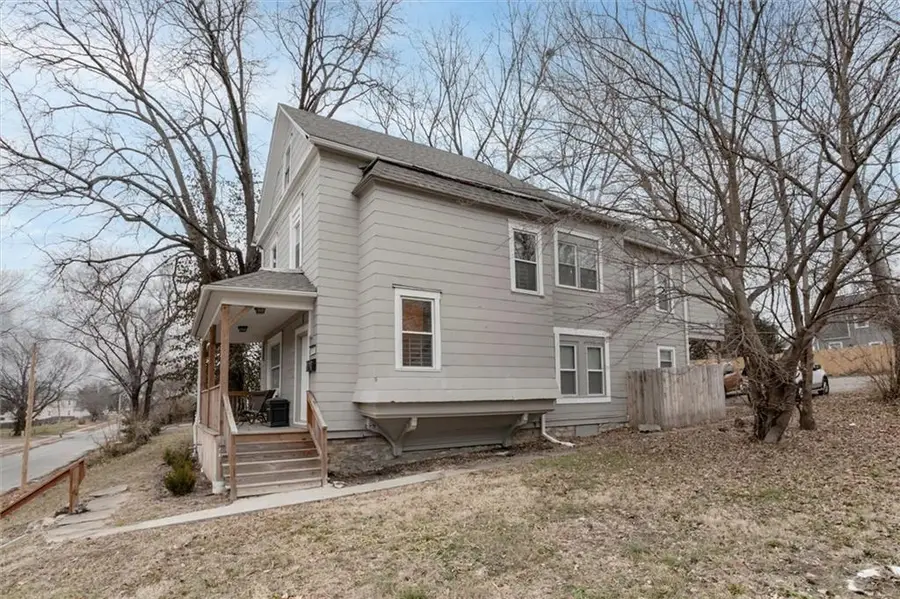 2421 Chestnut Avenue, Kansas City, MO 64127 - Image #3