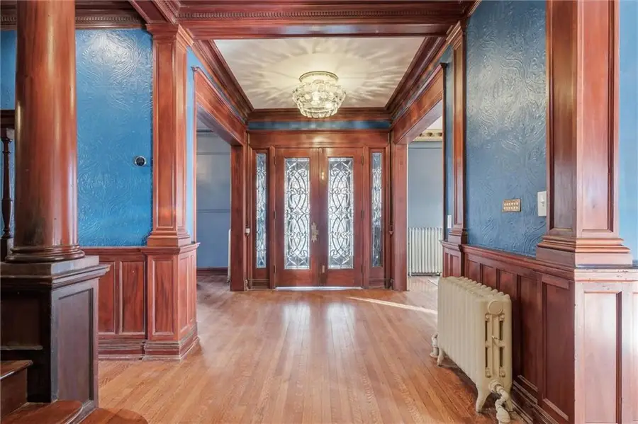 444 Gladstone Boulevard, Kansas City, MO 64124 - Image #2