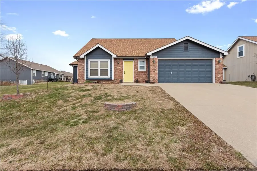 217 Montrose Circle, Eudora, KS 66025 - Image #2