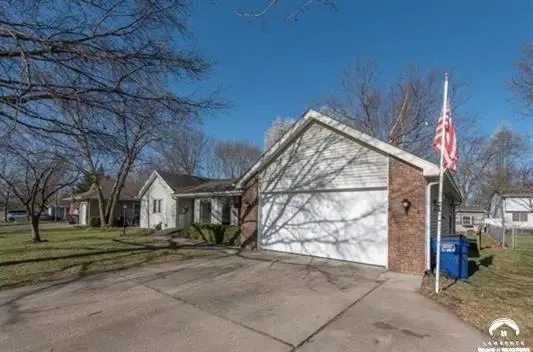 2709 Lawrence Avenue, Lawrence, KS 66047