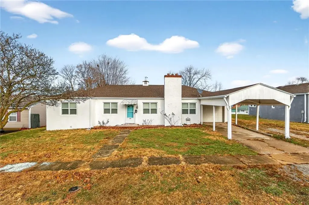 409 W Van Buren Street, Gallatin, MO 64640 - Image #1