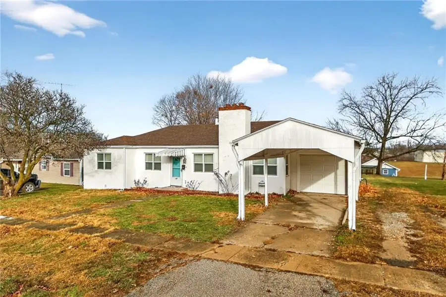 409 W Van Buren Street, Gallatin, MO 64640 - Image #2