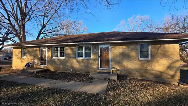 300-302 Hazel Street, Buckner, MO 64016