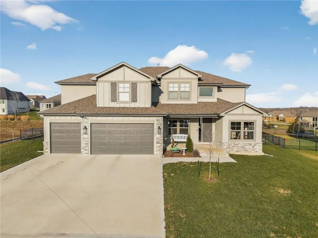 1116 Hummingbird Court, Greenwood, MO 64034 - Image #1