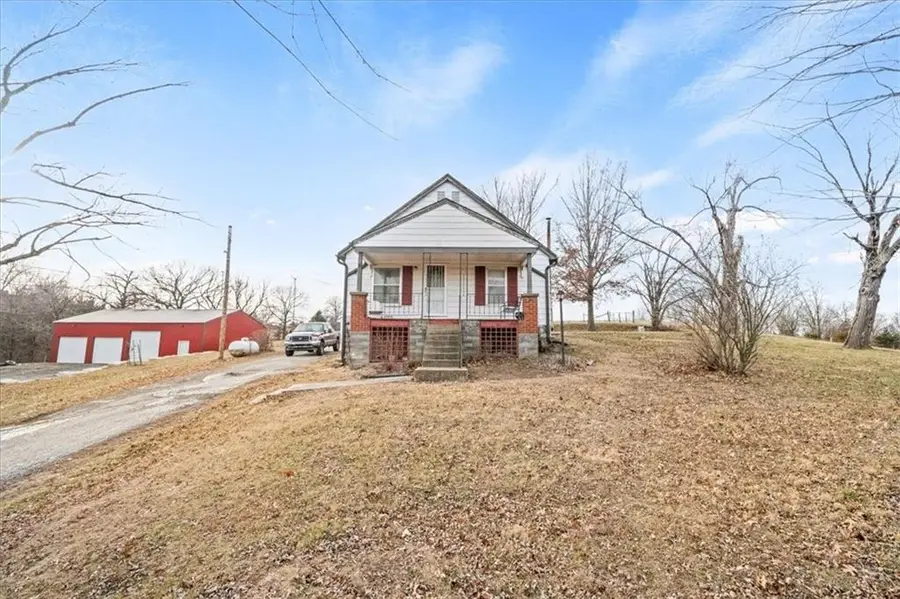 100 N 94th Street, Edwardsville, KS 66111 - Image #2
