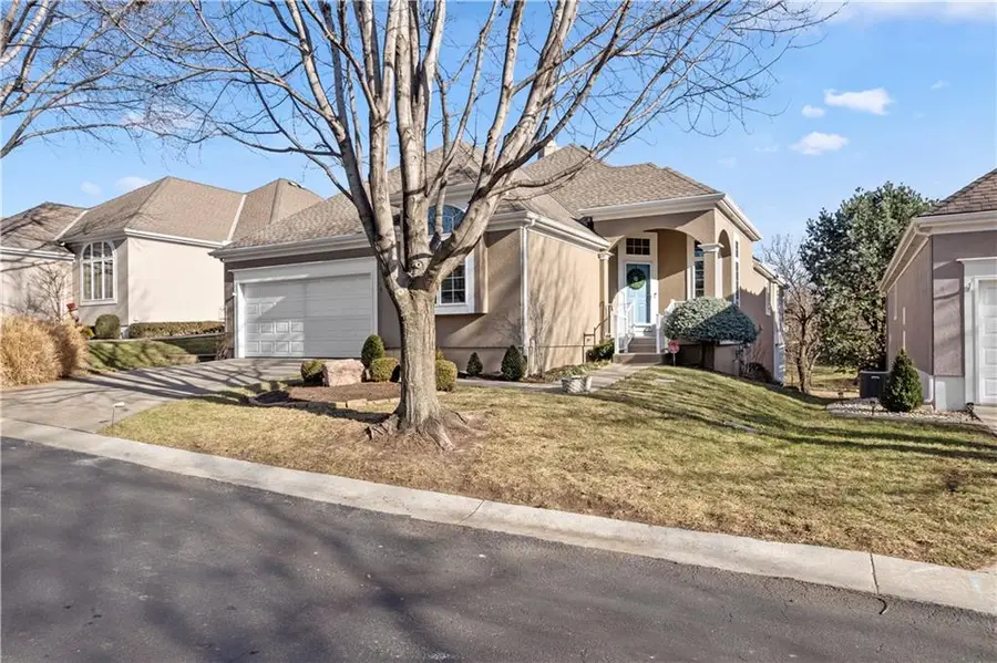 13415 Summit Court, Kansas City, MO 64145 - Image #2