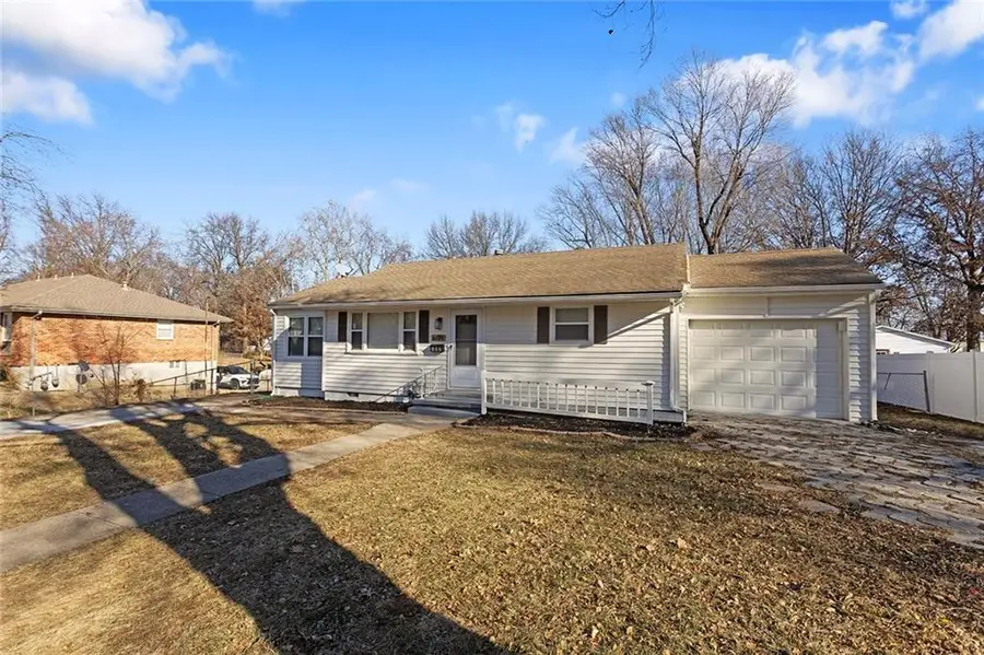 609 Florence Avenue, Lees Summit, MO 64063 - Image #2