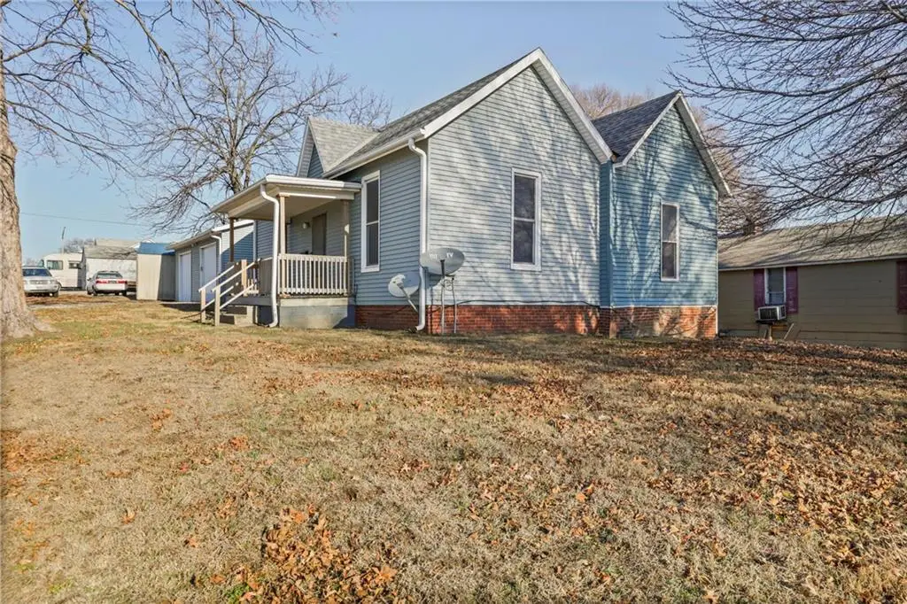 2203 Walnut Street, Higginsville, MO 64037 - #1