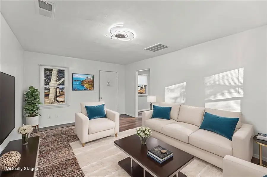 909 S Maple Street, Ottawa, KS 66067 - #3