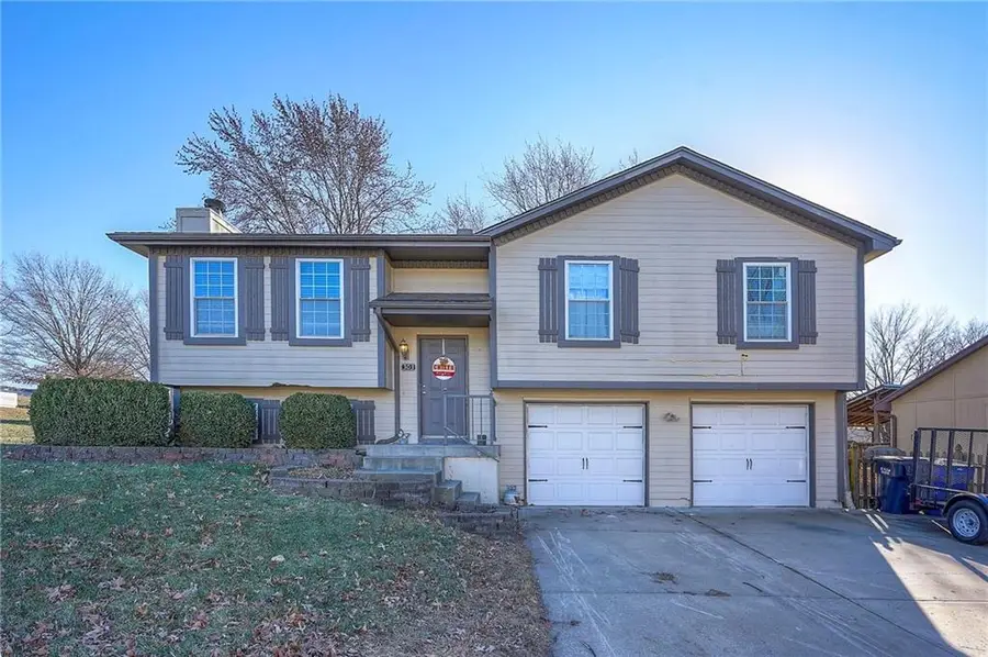 303 SE Bent Tree Drive, Blue Springs, MO 64014 - Image #2