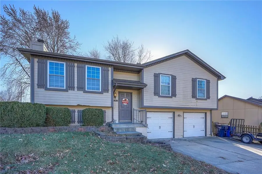 303 SE Bent Tree Drive, Blue Springs, MO 64014 - Image #3