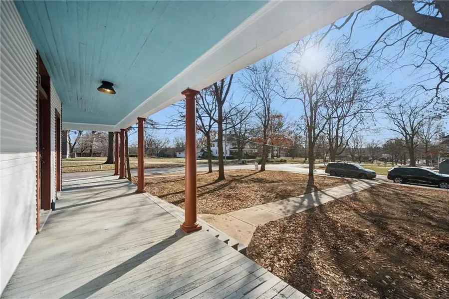 1304 E Pine Street, Harrisonville, MO 64701 - Image #3