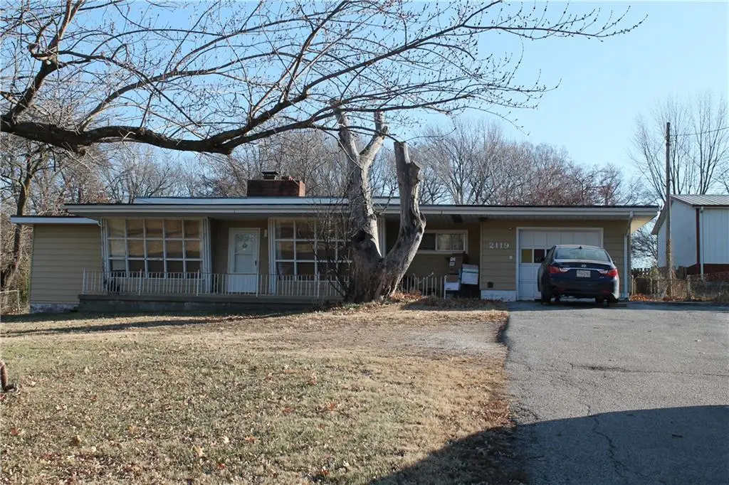 2119 S Lees Summit Road S, Independence, MO 64050 - Image #1