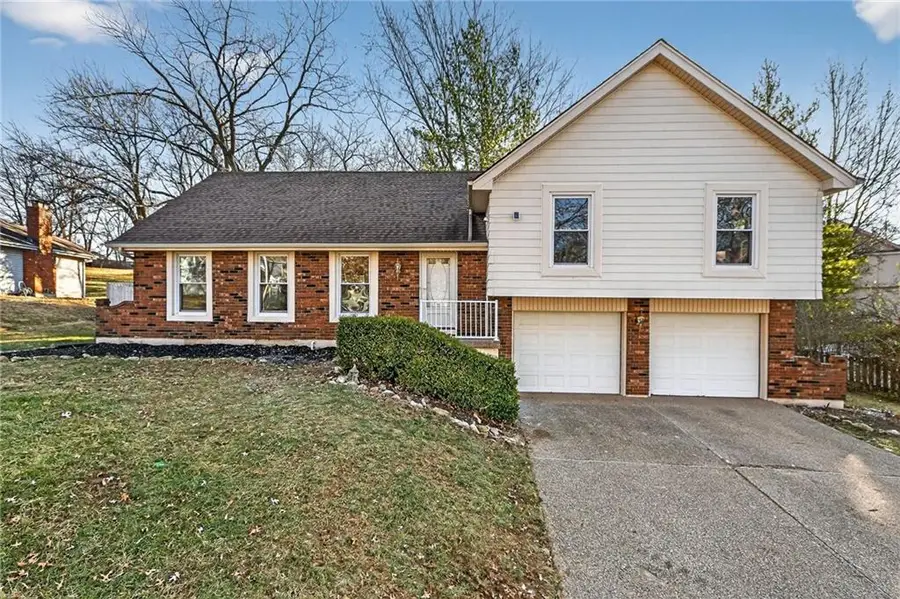 7407 N Granby Avenue, Kansas City, MO 64151 - Image #2