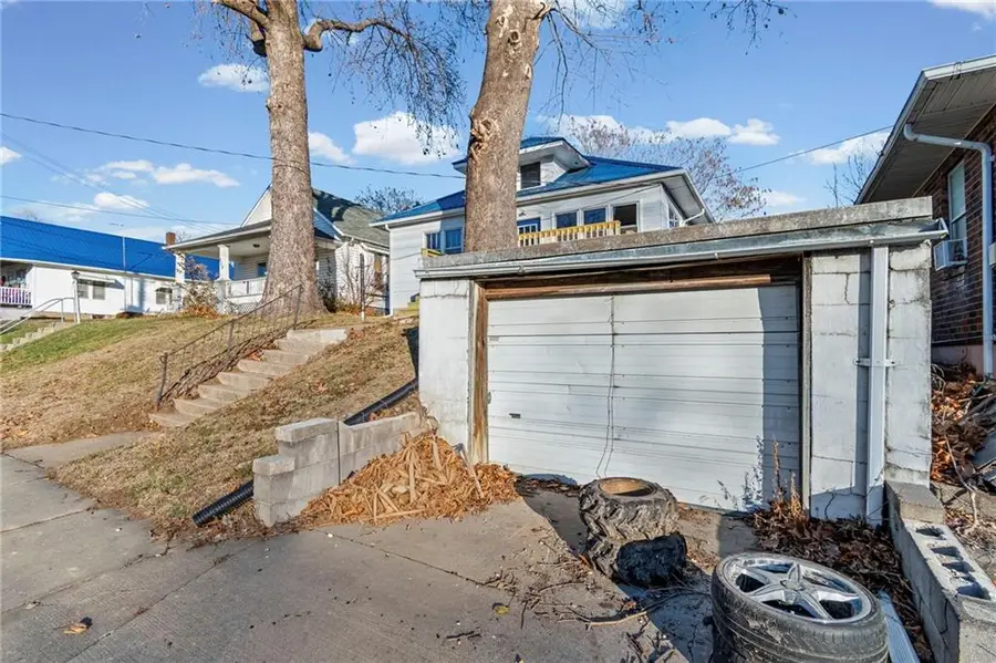 215 S Folger Street, Carrollton, MO 64633 - Image #3