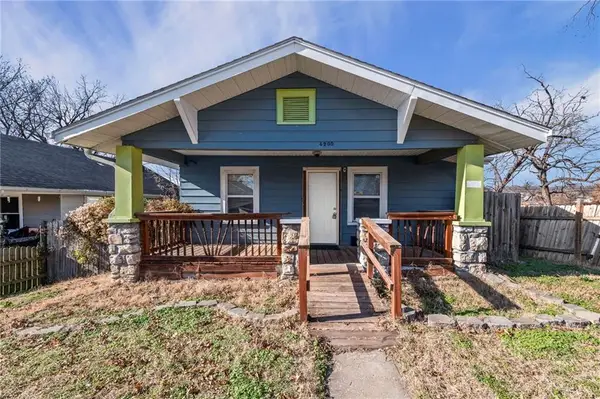 4200 Monroe Avenue, Kansas City, MO 64130