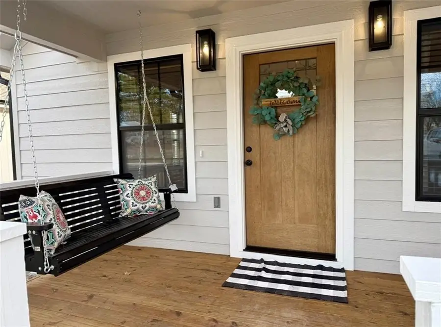 1045 Chestnut Avenue, Osawatomie, KS 66064 - #3