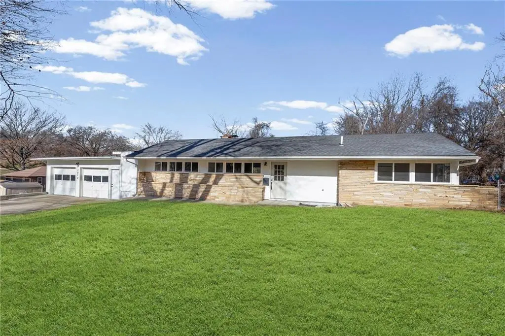 12012 E 37th Street S, Independence, MO 64052 - Image #1