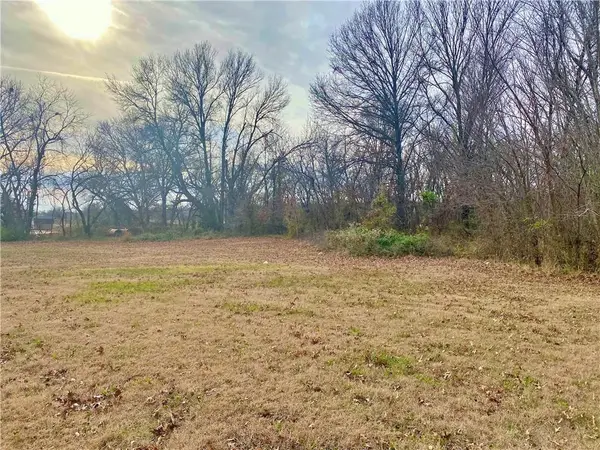 501 Canterbury Road, Pittsburg, KS 66762