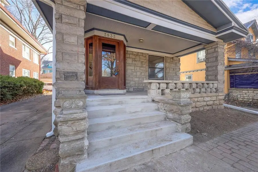 3833 Campbell Street, Kansas City, MO 64109 - Image #2