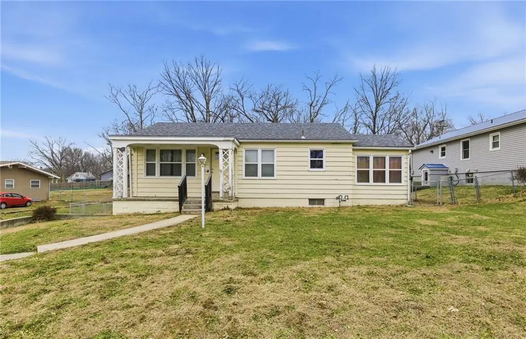 506 E Wimer Street, Knob Noster, MO 65336 - Image #1