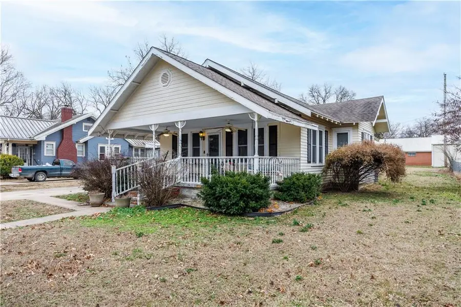 911 E Main Street, Cherryvale, KS 67335 - Image #3