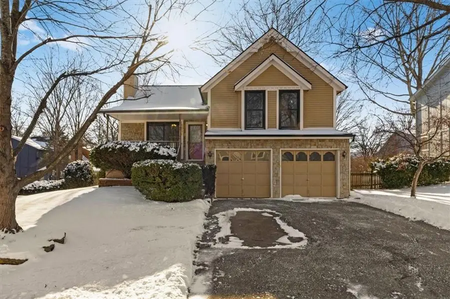 1019 E New London Drive, Olathe, KS 66061 - Image #3