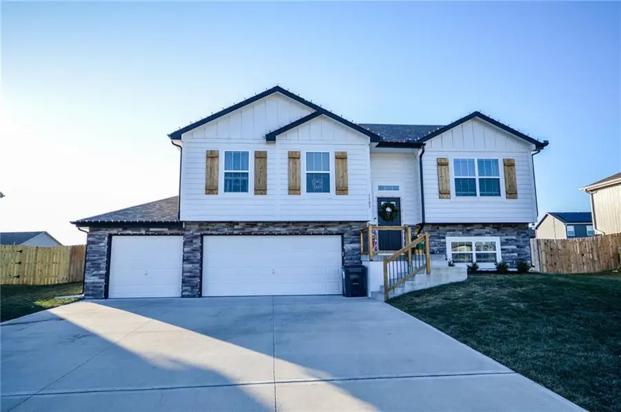 1103 NW 4th Street, Oak Grove, MO 64075 - Image #2