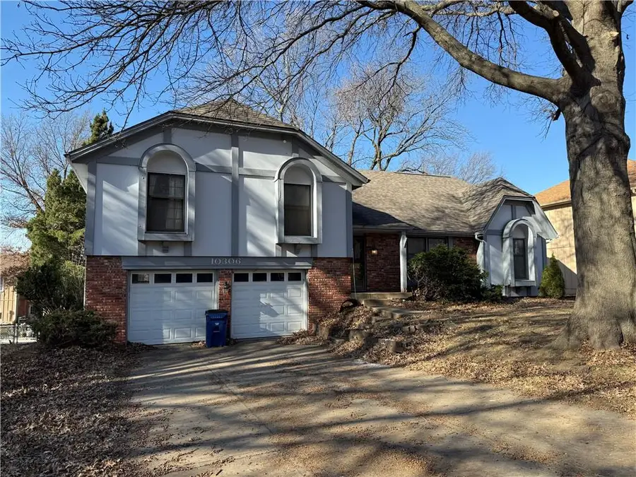 10306 Long Street, Overland Park, KS 66215 - Image #2