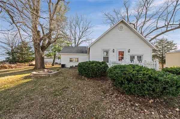 103 Church Street, De Kalb, MO 64440