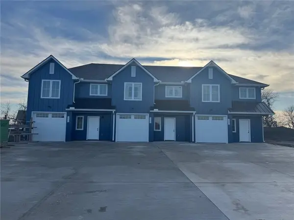 352 C SE 85 Road, Warrensburg, MO 64093