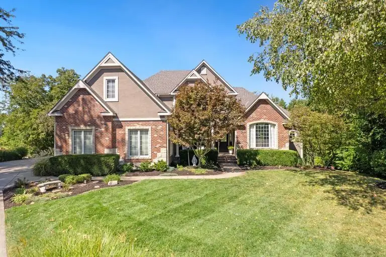 4904 Lewis Drive, Shawnee, KS 66226 - #2