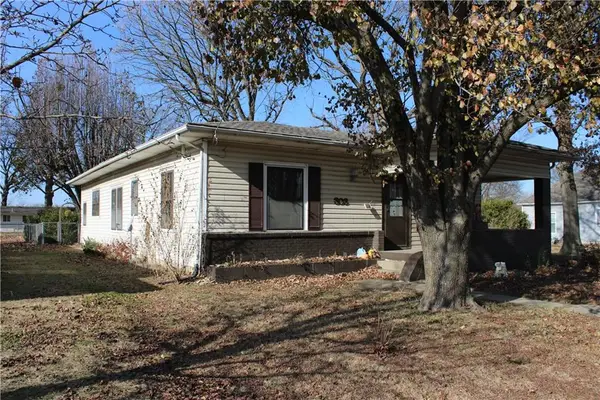 303 N Labette Street, Frontenac, KS 66763