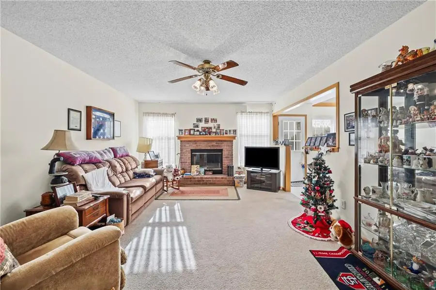 508 Quail Creek Drive, Odessa, MO 64076 - Image #3