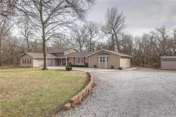 29104 Forest Lane, Carl Junction, MO 64834