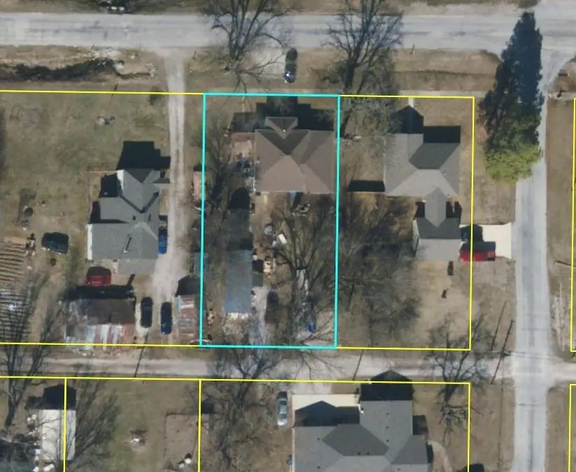 308 E Yale Street, Liberal, MO 64762 - Image #2