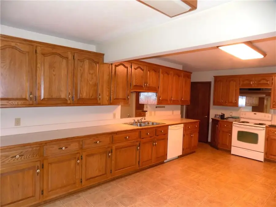 1444 S Elm Street, Ottawa, KS 66067 - #2