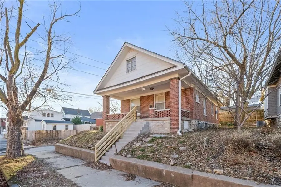 114 N Askew Avenue, Kansas City, MO 64123 - #2
