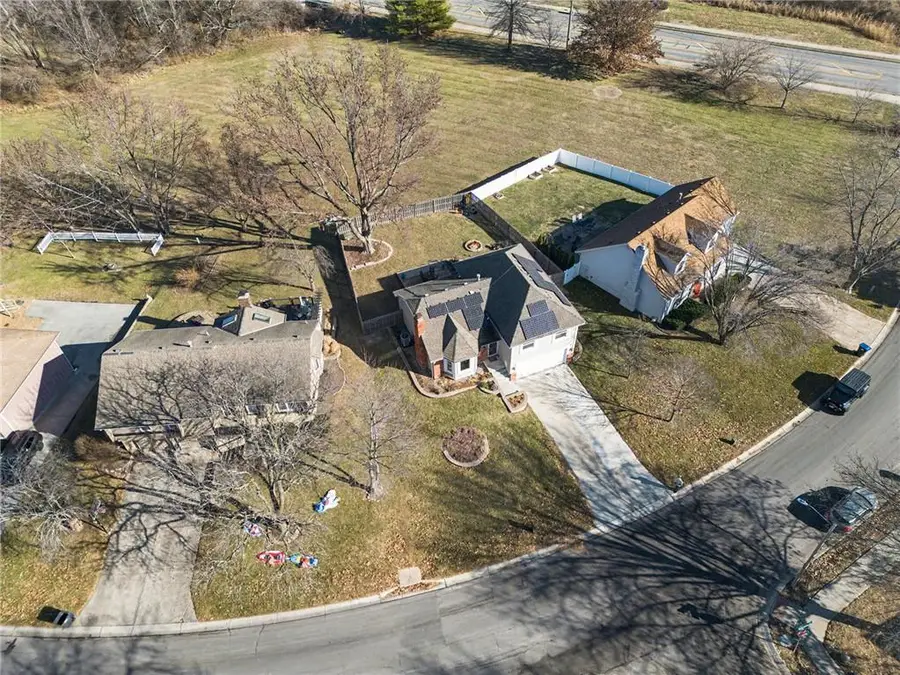 716 NE Thames Drive, Lees Summit, MO 64086 - Image #3