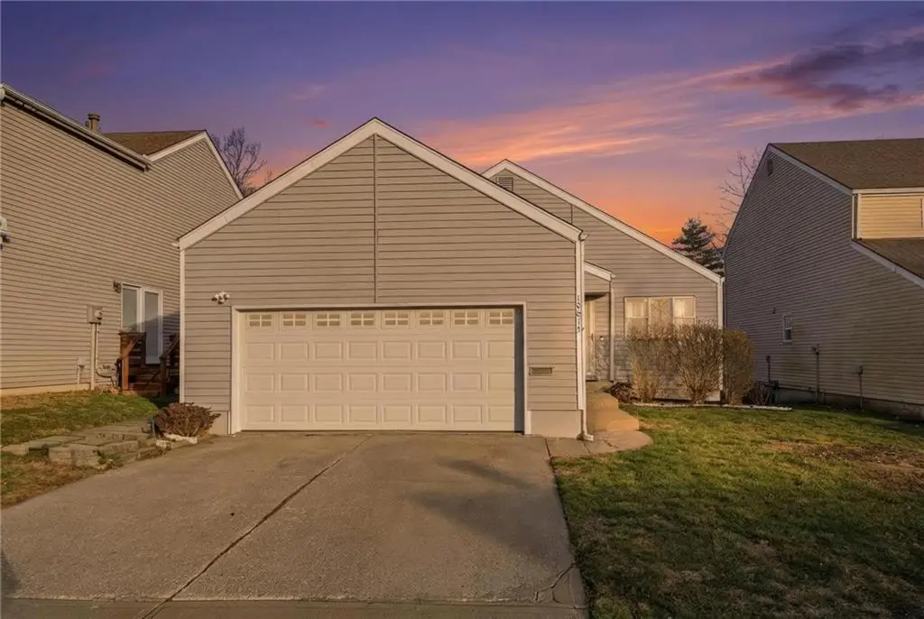 10015 N Cherry Drive, Kansas City, MO 64155 - Image #1