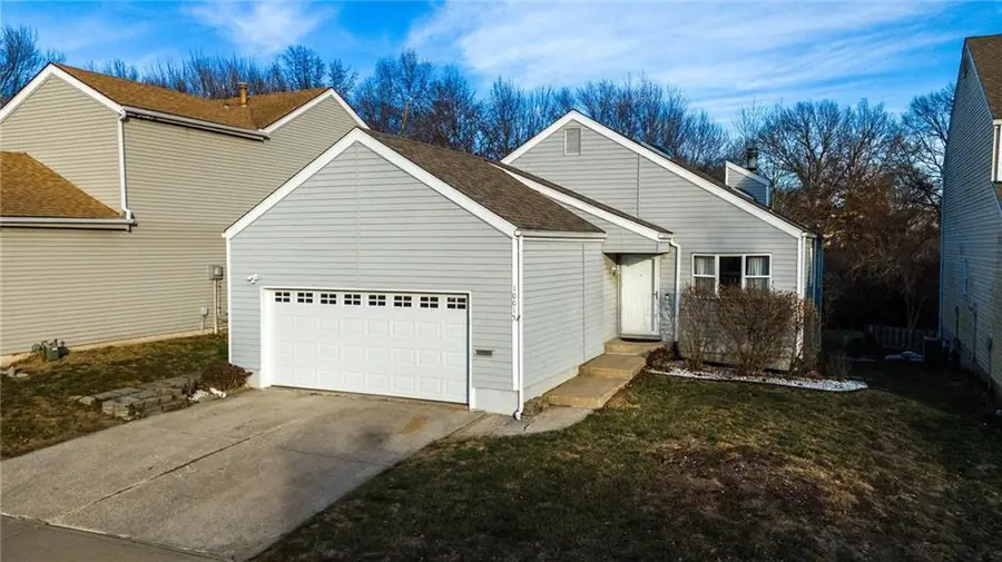 10015 N Cherry Drive, Kansas City, MO 64155 - Image #2