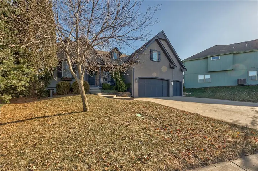 4941 Noland Road, Shawnee, KS 66216 - #2