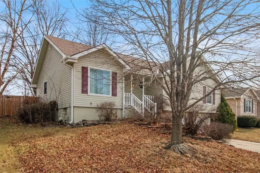 6913 T Gabbert Drive, Pleasant Valley, MO 64068 - Image #2