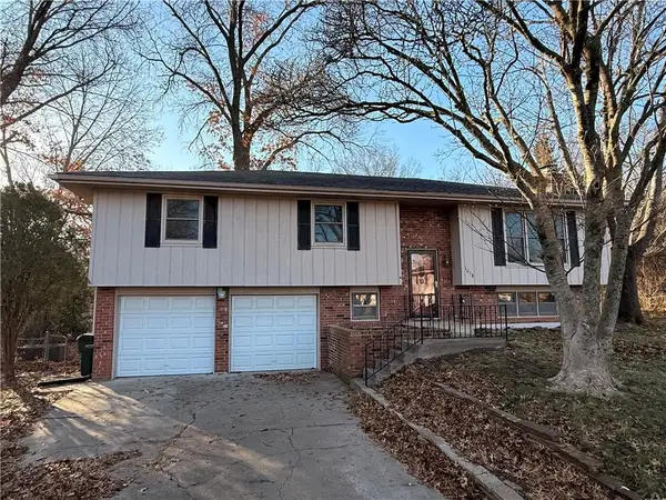 1018 S 21st Terrace, Leavenworth, KS 66048